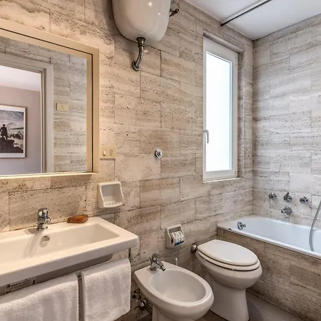 Frangipane Colosseum Рим