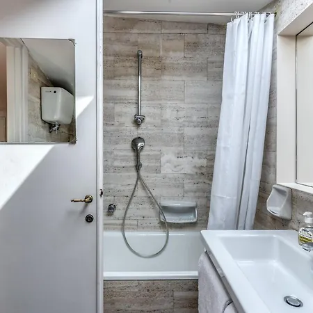 Frangipane Colosseum Апартаменты *