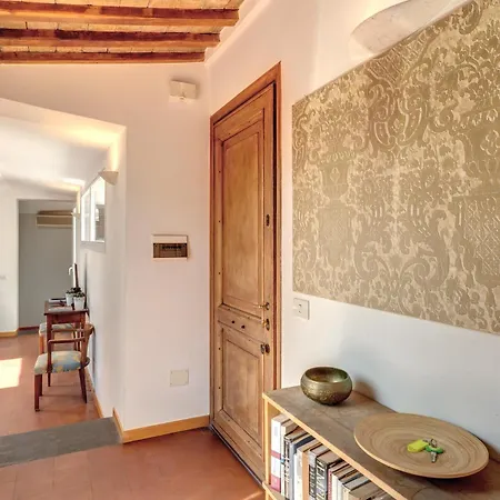 Frangipane Colosseum *