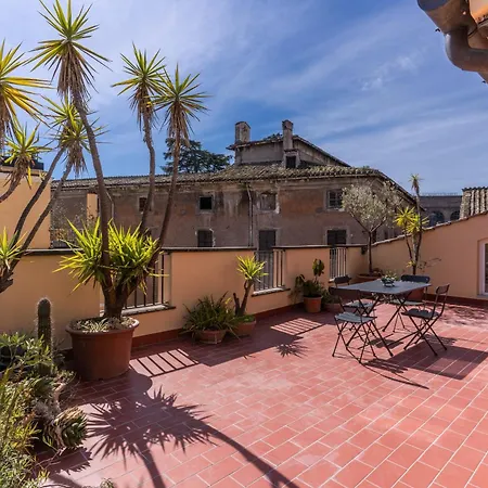 Frangipane Colosseum Рим