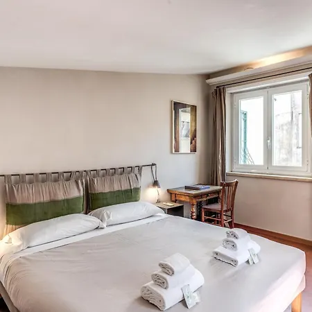 Frangipane Colosseum *