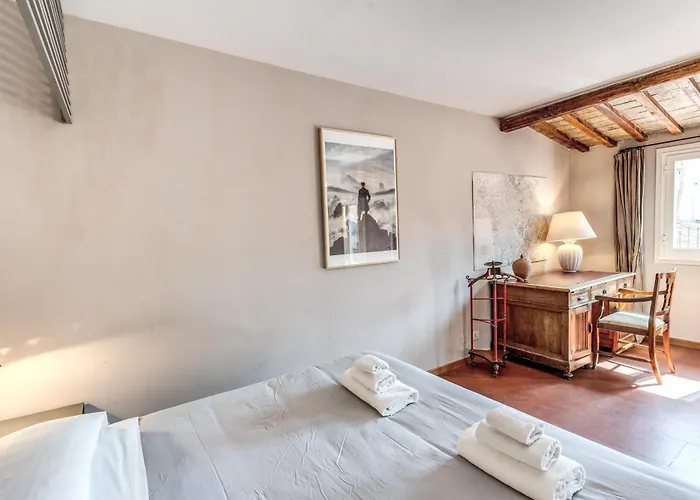 شقة Frangipane Colosseum *